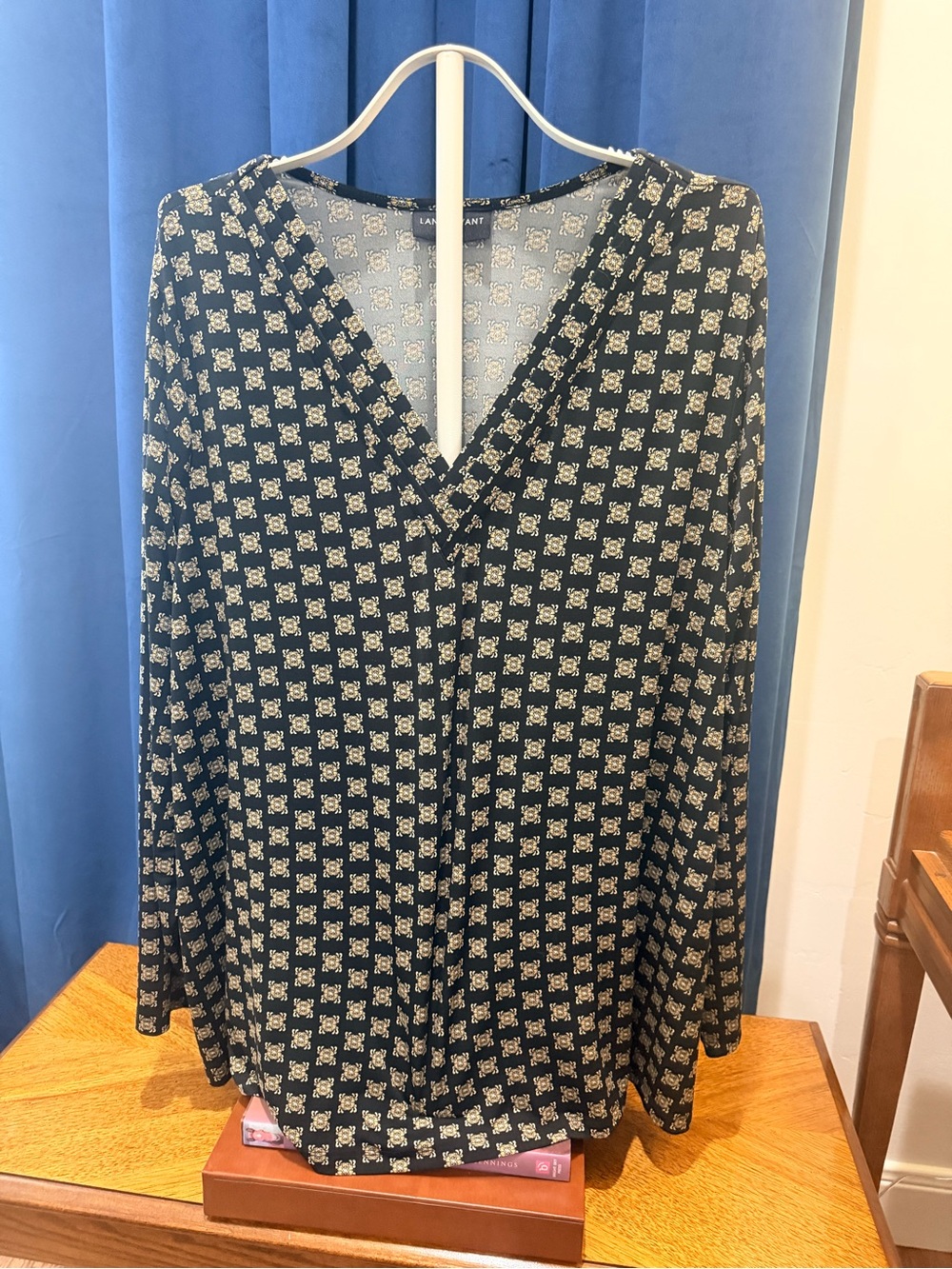 Lane Bryant Black and Cream Printed V-Neck Tunic